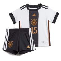 Koszulka piłkarska Niemcy Niklas Sule #15 Strój Domowy dla dzieci MŚ 2022 tanio Krótki Rękaw (+ Krótkie spodenki)